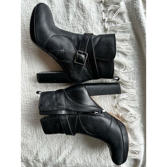 Clarks Women's Black Leather Boot with 3.5 inch Block Heel & Buckle - Picture 2 of 5